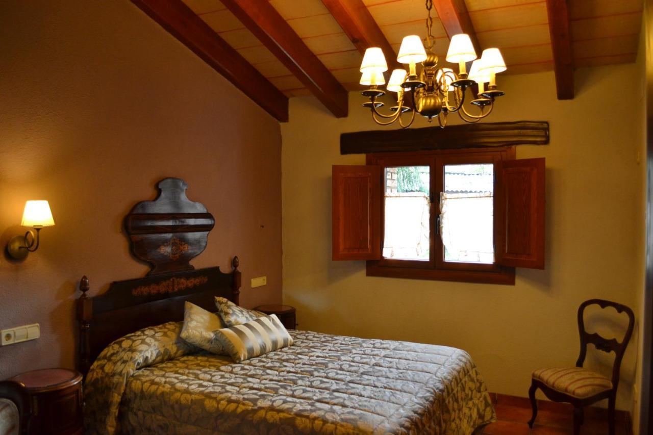 Country House El Permanyer Olost Exterior photo