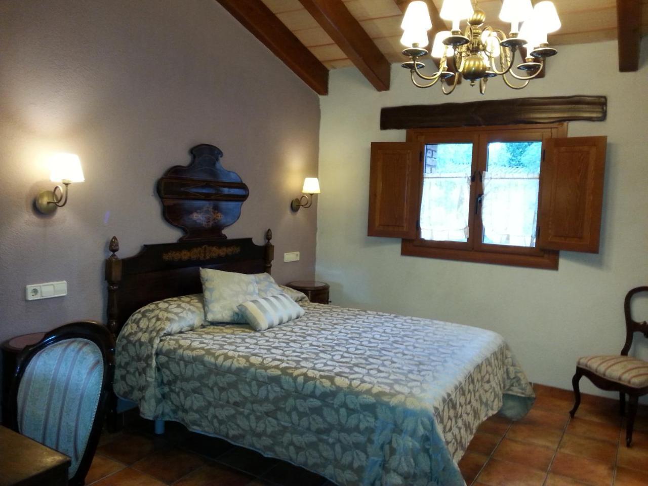 Country House El Permanyer Olost Exterior photo